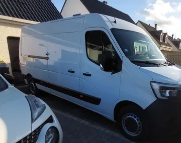 Transportador Carrinha Renault master em Liévin França